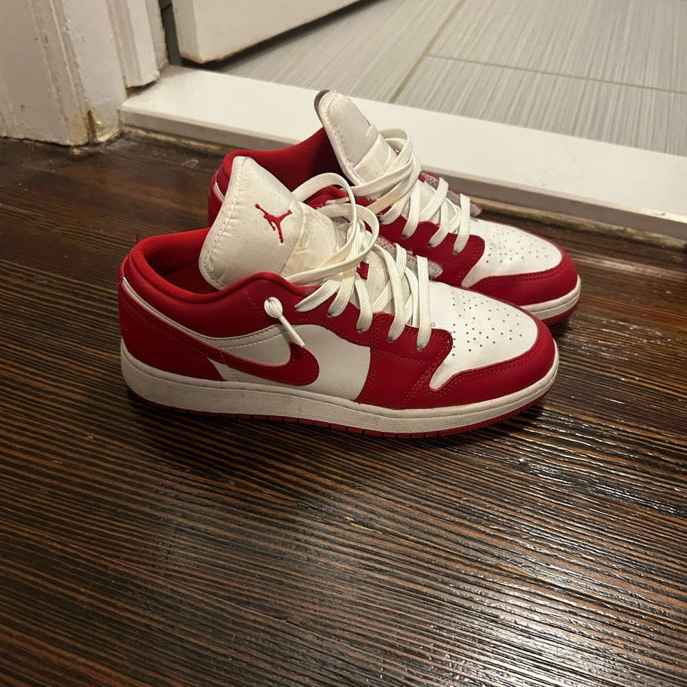 Air Jordan 1 Low “Gym Red”
